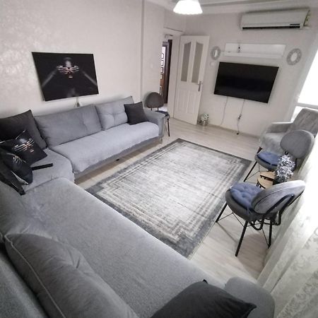 3Ege Ueniversitesine Ve Hastane Ye Cok Yakin Aile Icin Uygun Bornova Экстерьер фото