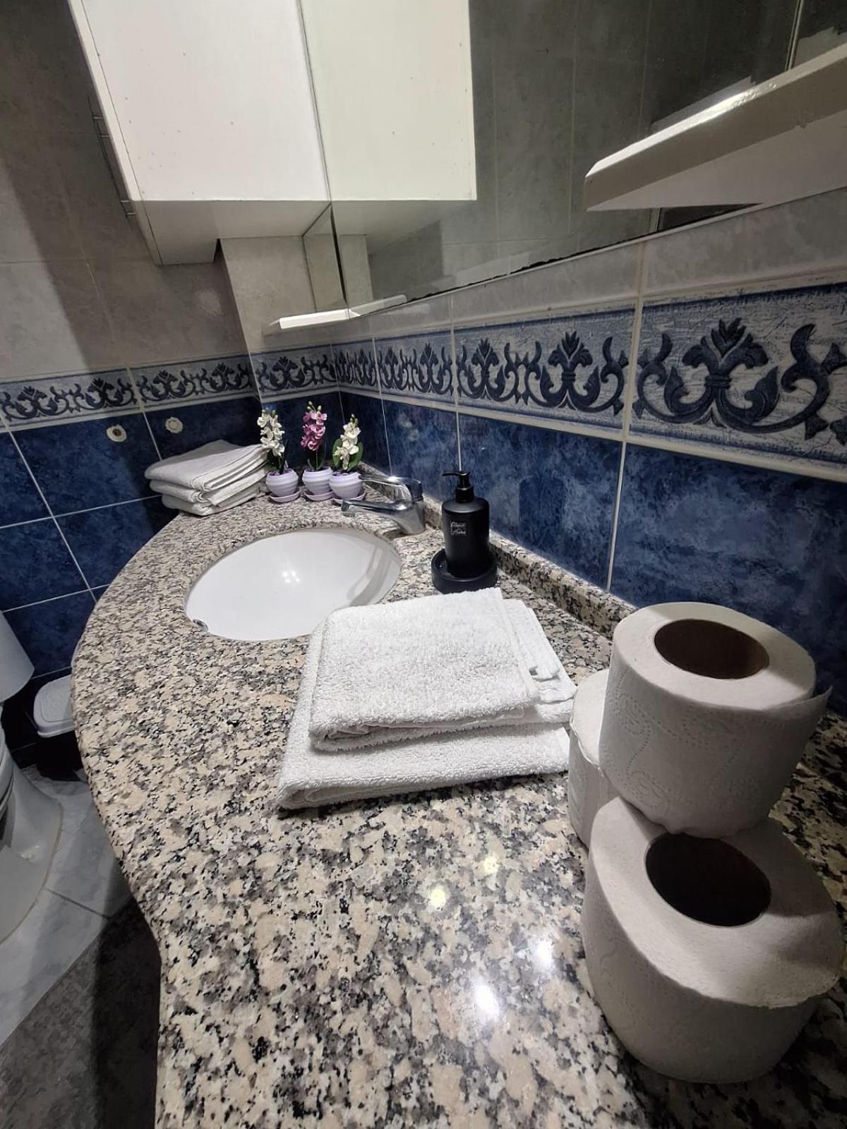 3Ege Ueniversitesine Ve Hastane Ye Cok Yakin Aile Icin Uygun Bornova Экстерьер фото